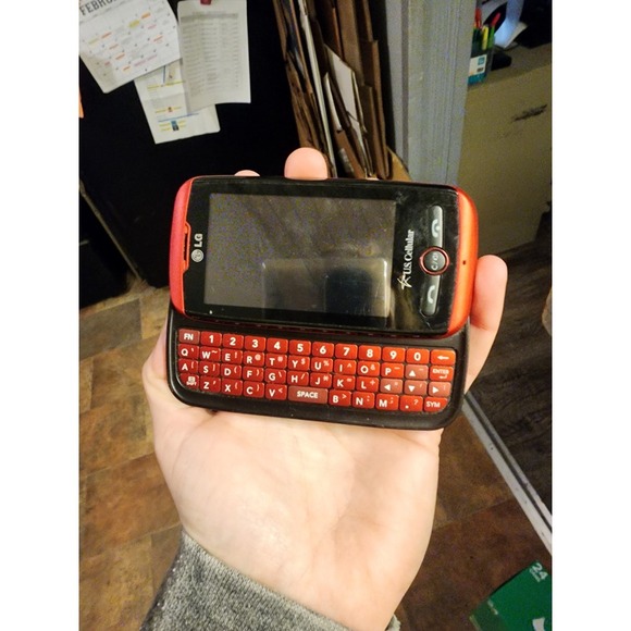 Lot Of 6 Vintage Cell Phones, iPhone Gen 1, Razr, Nokia, LG Sliders US Cellular - Picture 7 of 14